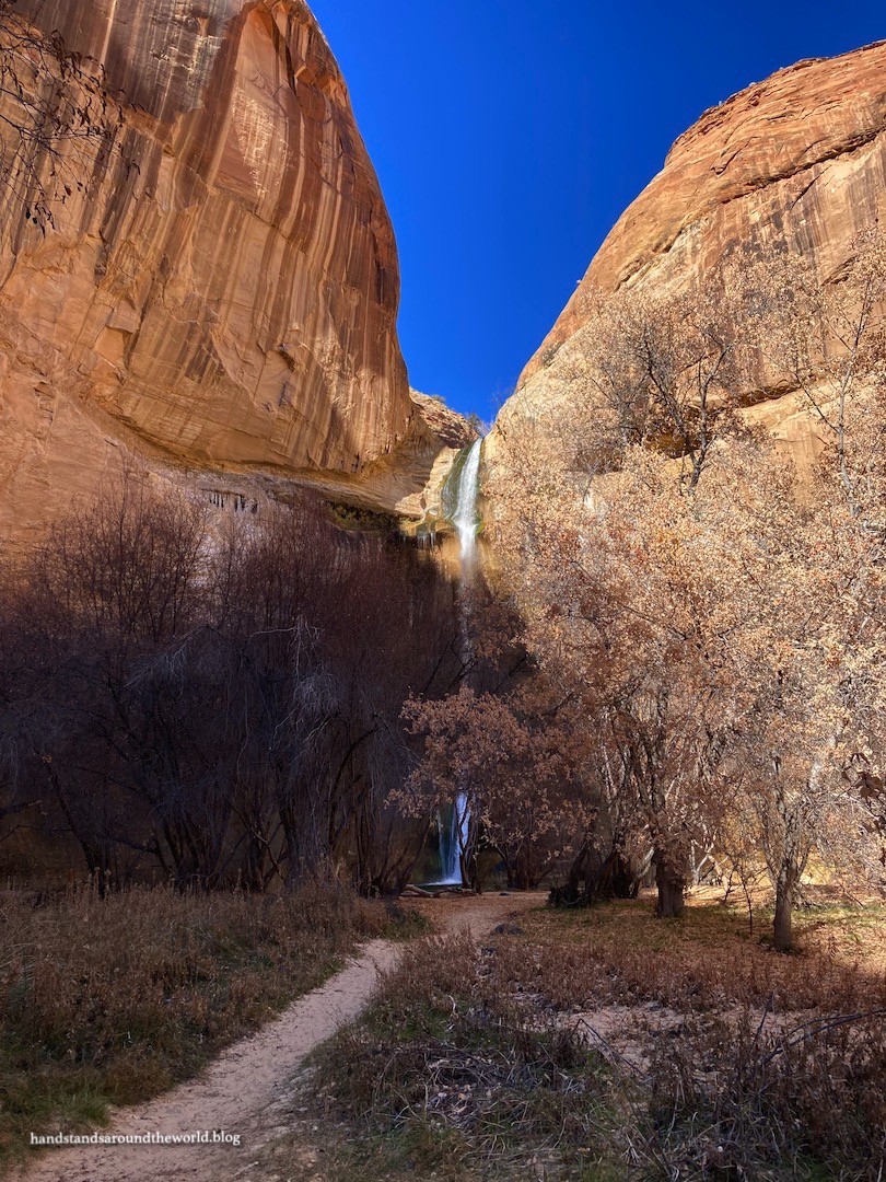 A waterfall in the desert – Escalante National Monument, Utah
