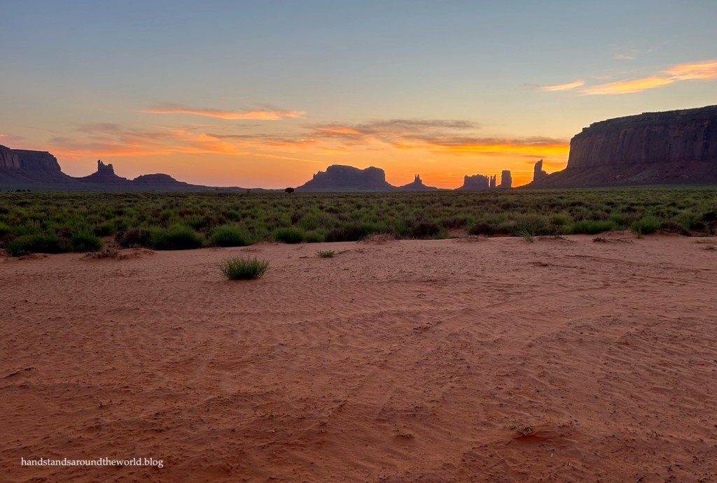 A driving tour of Monument Valley Navajo Tribal Park, Arizona